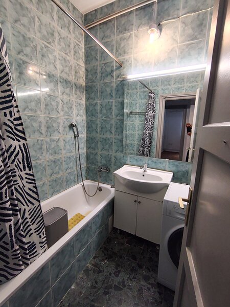 Bucurestii Noi, apartament cu 3 camere decomandate, et. 3, bloc rusesc